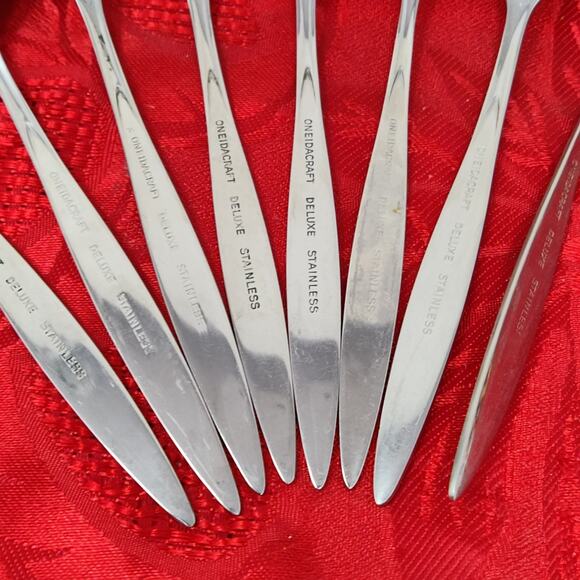 8X SF Oneida Oneidacraft Deluxe Stainless Wintersong Salad Forks - Picture 11 of 13